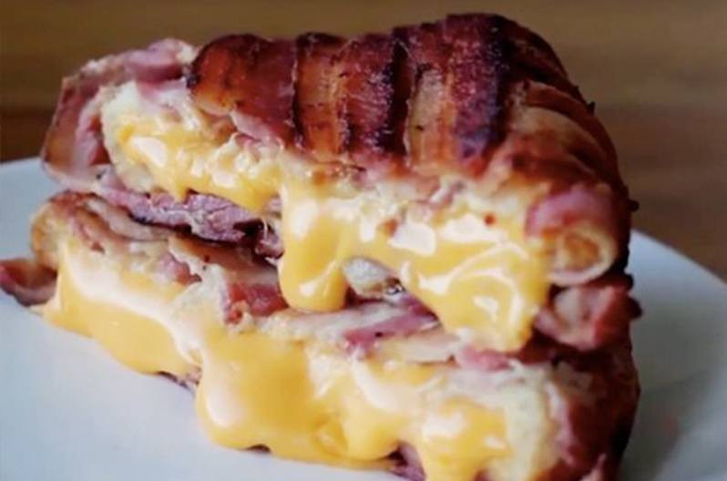 Bacon Wrapped Grilled Cheese Sandwiches
 This Bacon Wrapped Grilled Cheese Sandwich Is Pure Insanity