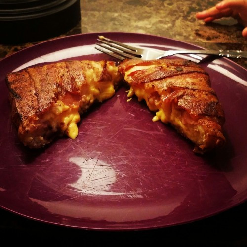 Bacon Wrapped Grilled Cheese Sandwiches
 Bacon wrapped grilled cheese