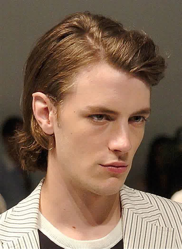 Casual Hairstyles For Mens
 Men s Hairstyles Casual Medium Haircut For Vintage Touch