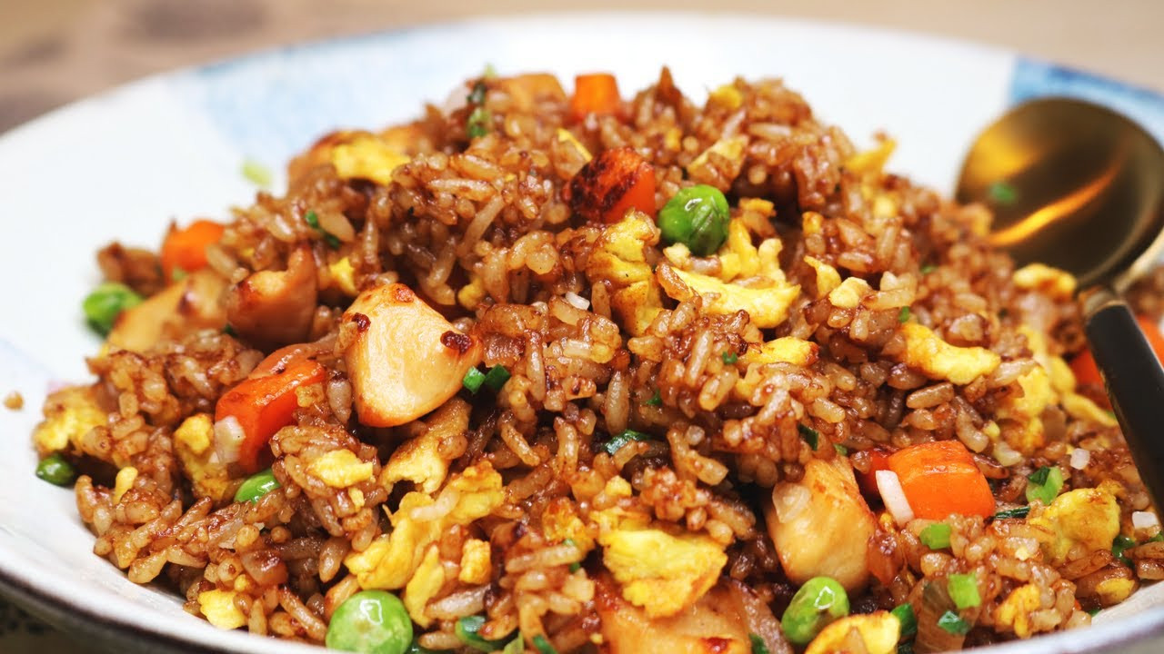 Chicken Fried Rice Recipes Easy
 BETTER THAN TAKEOUT AND EASY Chinese Chicken Fried Rice