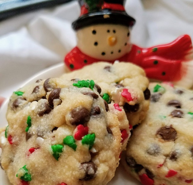 Christmas Choc Chip Cookies
 Christmas Chocolate Chip Sprinkles Butter Cookies