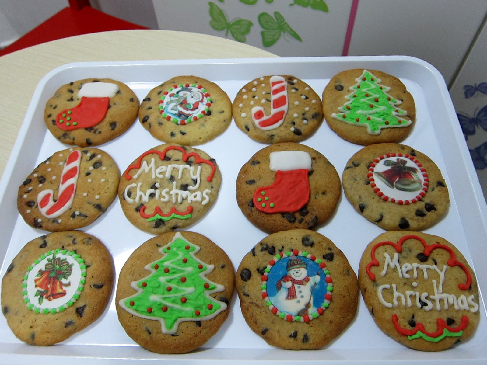 Christmas Choc Chip Cookies
 The Cookie Cat bakes from home It s Christmas time again