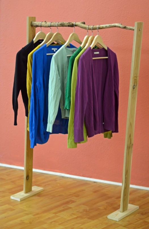 Clothing Racks DIY
 HOUSE OF PAINT 100 amazing diy projects under $100