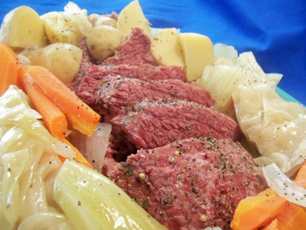 Crock Pot Corned Beef And Cabbage Recipe
 Slow Cooker Corned Beef And Cabbage Recipe Food