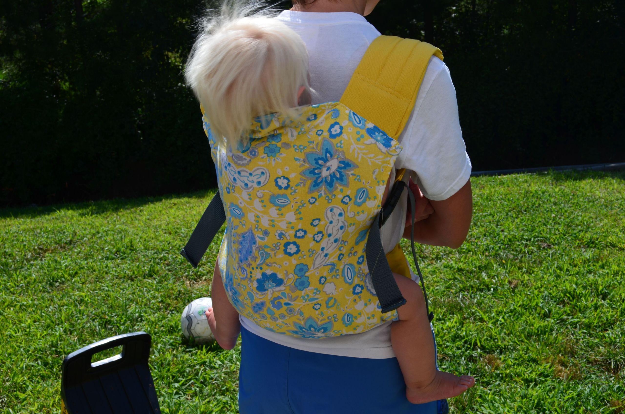 DIY Baby Sling Carrier
 Adventures in Carrier Making A Brief Guide to DIY