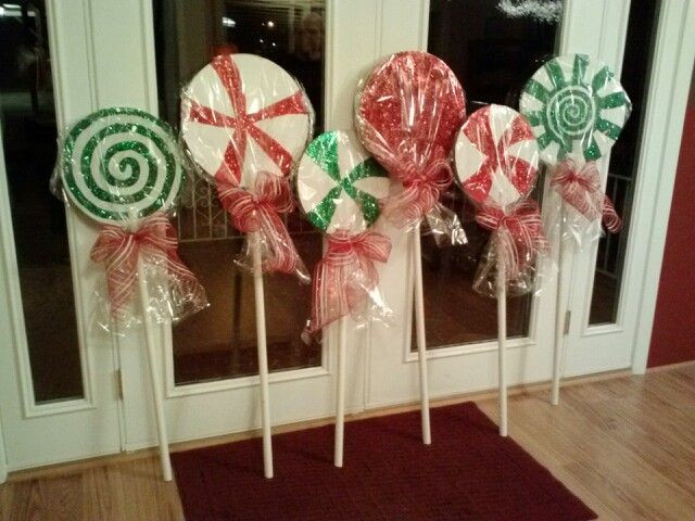 DIY Outdoor Christmas Candy Decorations
 Lollies for Candy Land outdoor christmas decorations