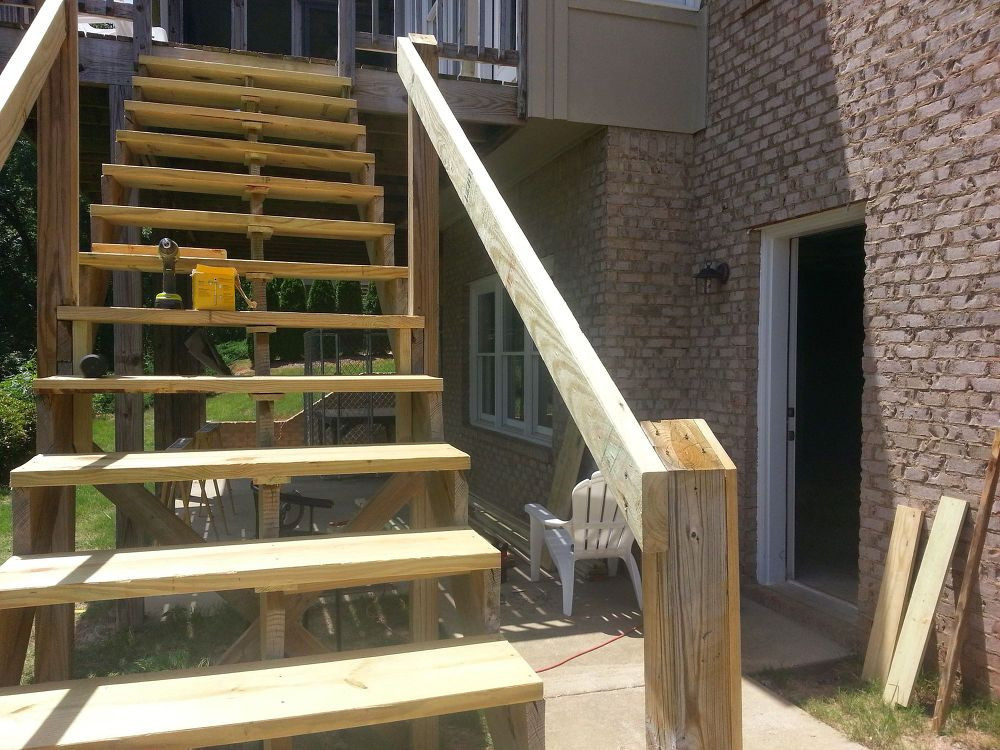 DIY Outdoor Stair Railing
 How to Repair Your Deck Railing and Stairs