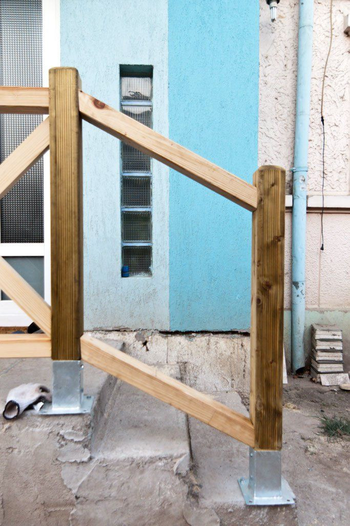DIY Outdoor Stair Railing
 How to build deck stair railings
