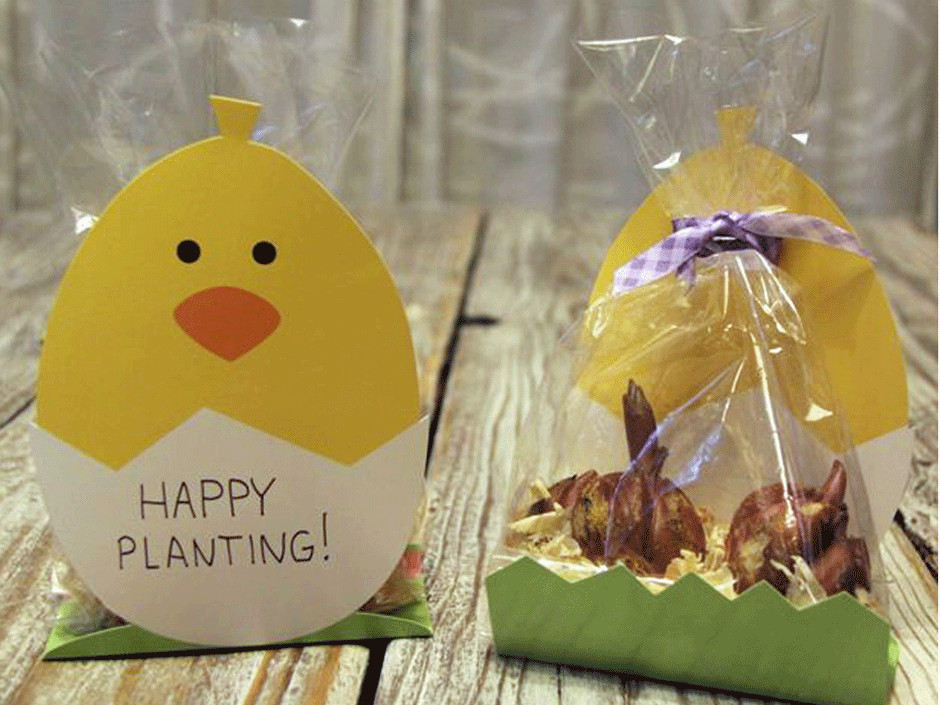 Easter Gifts To Make
 Crafty Easter hostess ts that bloom