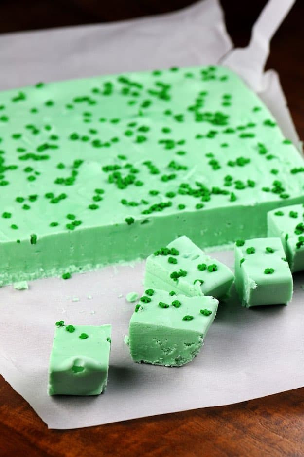 Green Desserts For St Patrick'S Day
 21 Seriously Delicious Green Desserts for St Patrick s Day