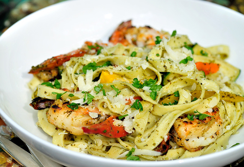 Grilled Shrimp Pasta
 Garlic Grilled Shrimp and Ve ables with Ohio City Pasta