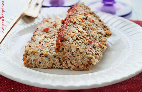 Ground Turkey And Quinoa Recipes
 Turkey Quinoa Meatloaf with Ve ables Simply Quinoa