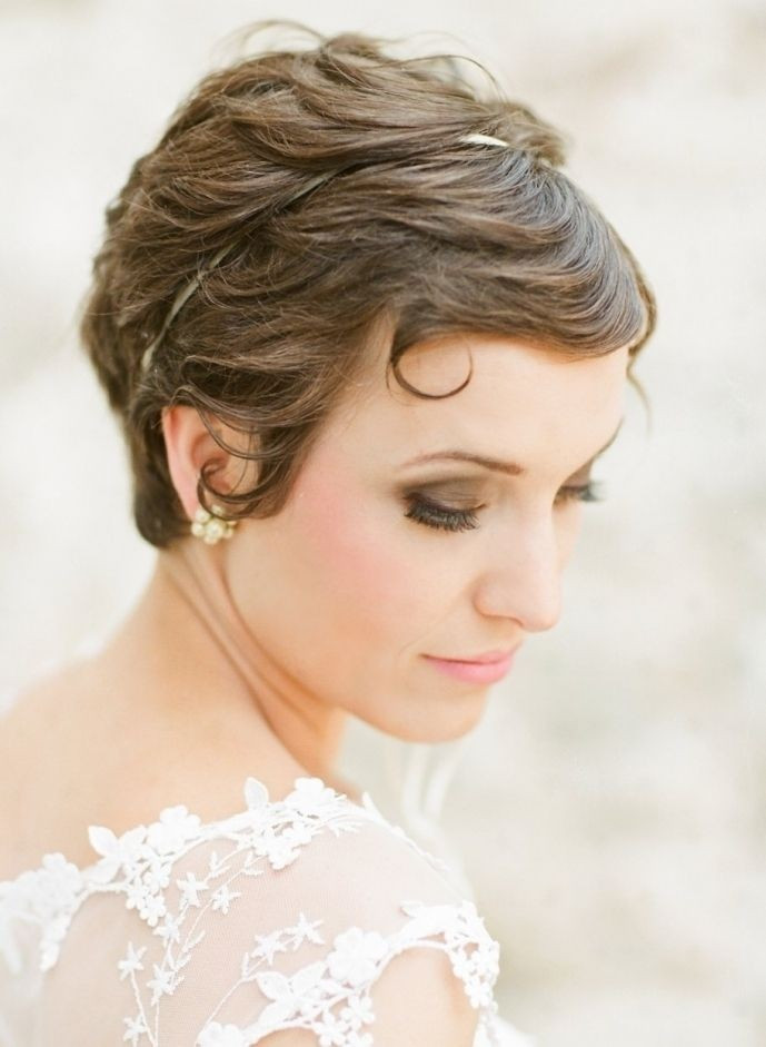 Hairstyles For Brides With Short Hair
 Stunning Short Wedding Hairstyles for Women Pretty Designs