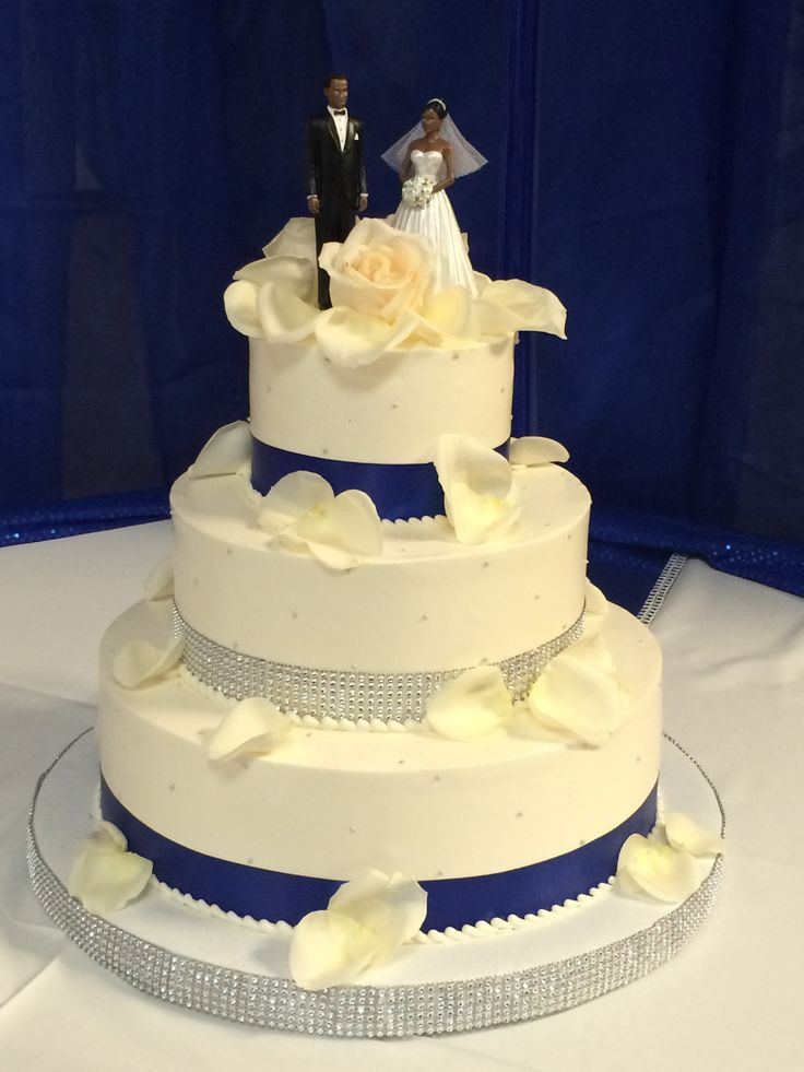 Holiday Market Wedding Cakes
 Navy Bling and White Show Special market