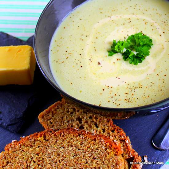 Irish Potato Soup
 Traditional Irish Potato Soup