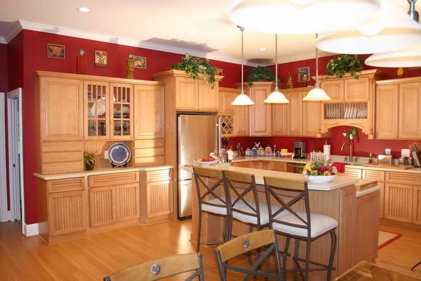 Kitchen With Red Wall
 Kitchen Cabinet Layout With Red Walls