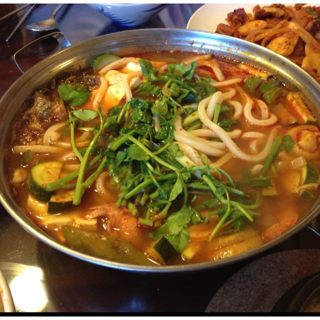 Korean Seafood Stew
 Jungol 전골 Stew yum korean