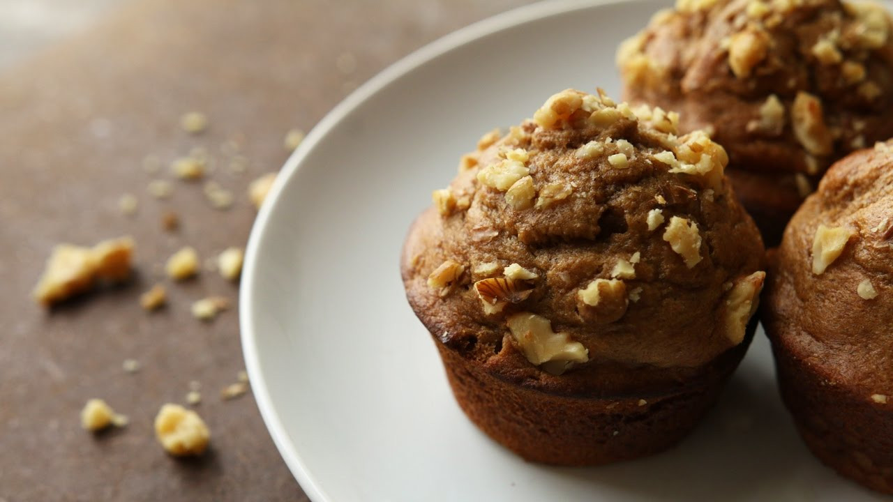 Low Calorie Muffin Recipes
 Easy and Healthy Banana Nut Muffin Recipe