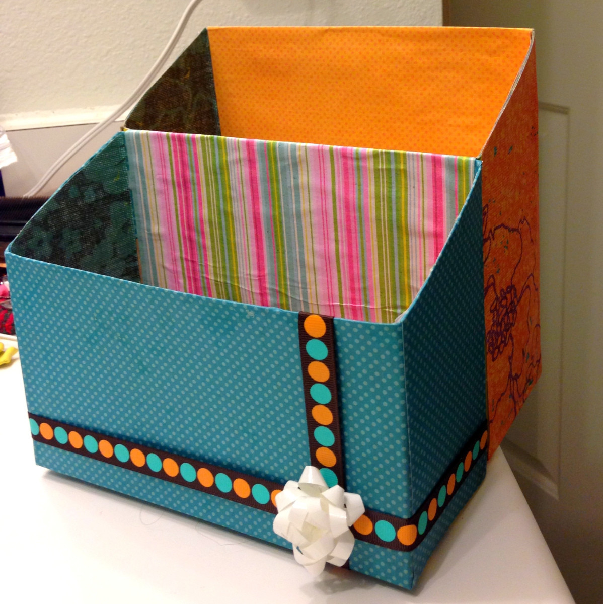 Mail Organizer DIY
 DIY mail organizer from cereal box