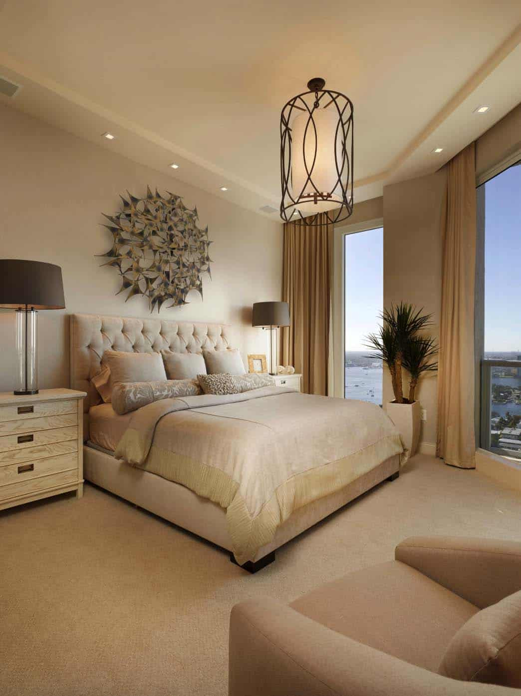Master Bedroom Themes
 20 Serene And Elegant Master Bedroom Decorating Ideas