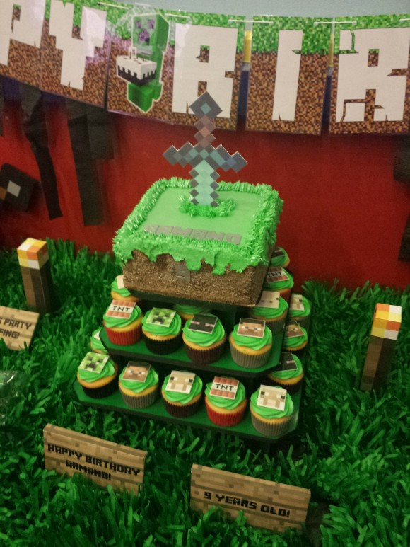 Minecraft Birthday Cake Ideas
 12 Amazing Minecraft Birthday Cakes