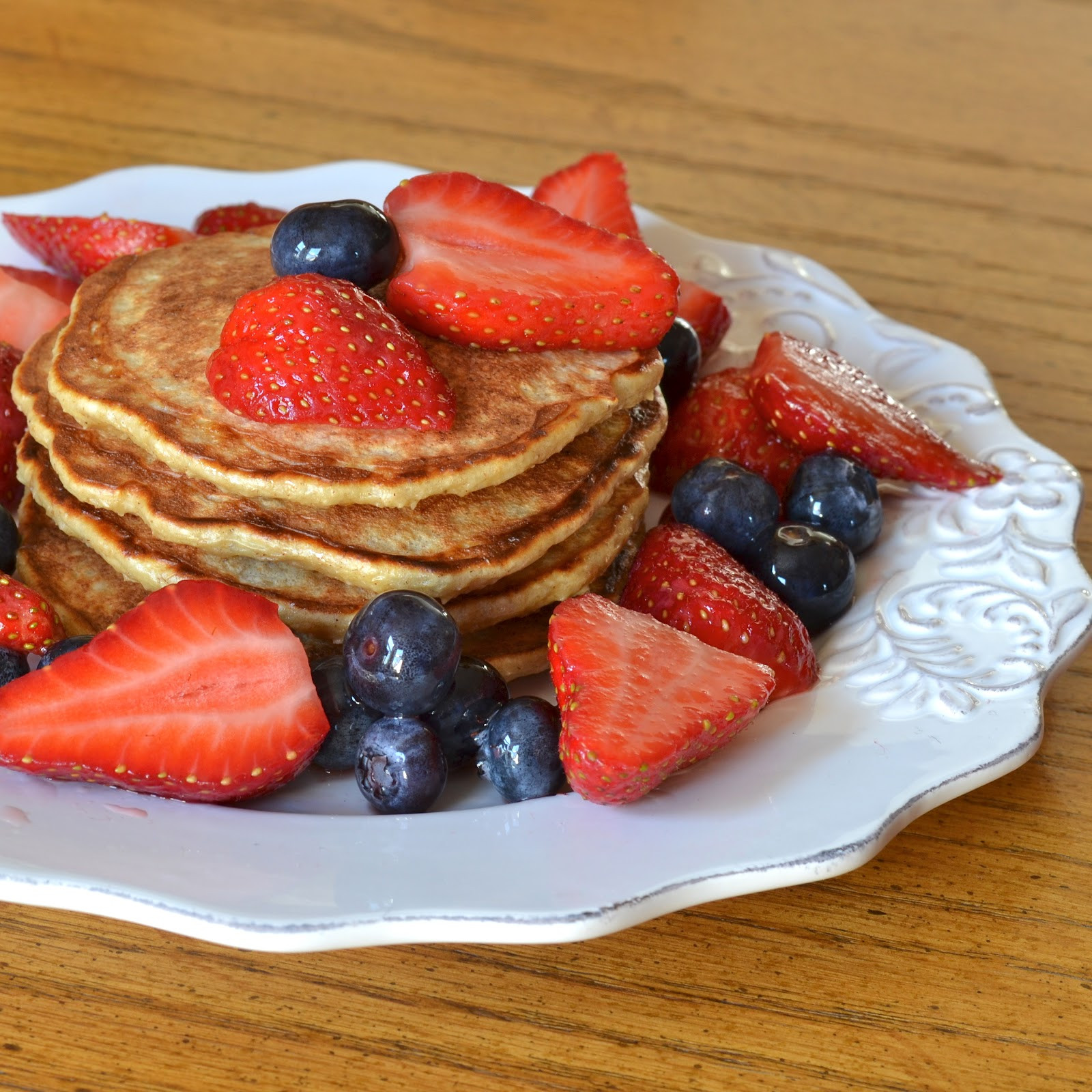 Oatmeal Pancakes Healthy
 Oatmeal Pancakes With Honey And Mixed Fruits