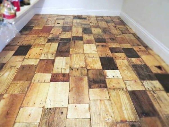 Pallet Wood Floor DIY
 DIY Recycled Pallet Wood Flooring
