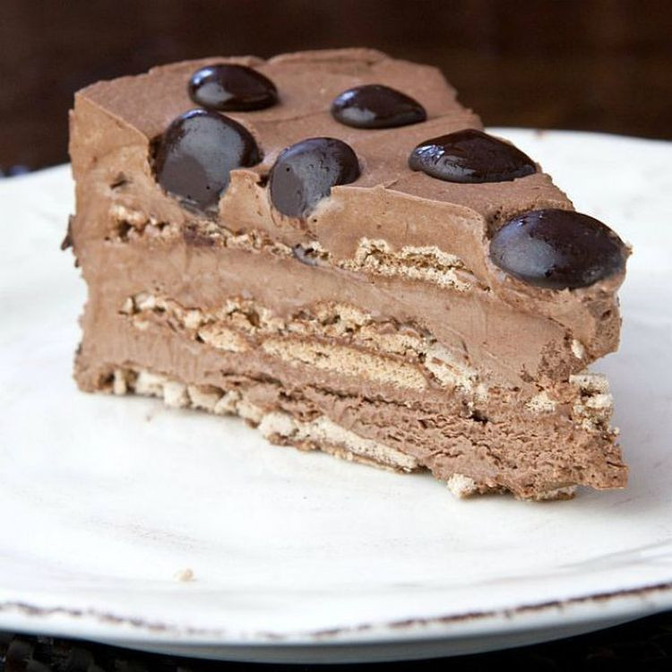 Passover Chocolate Mousse
 Chocolate Mousse Layer Cake is Perfect for Passover in