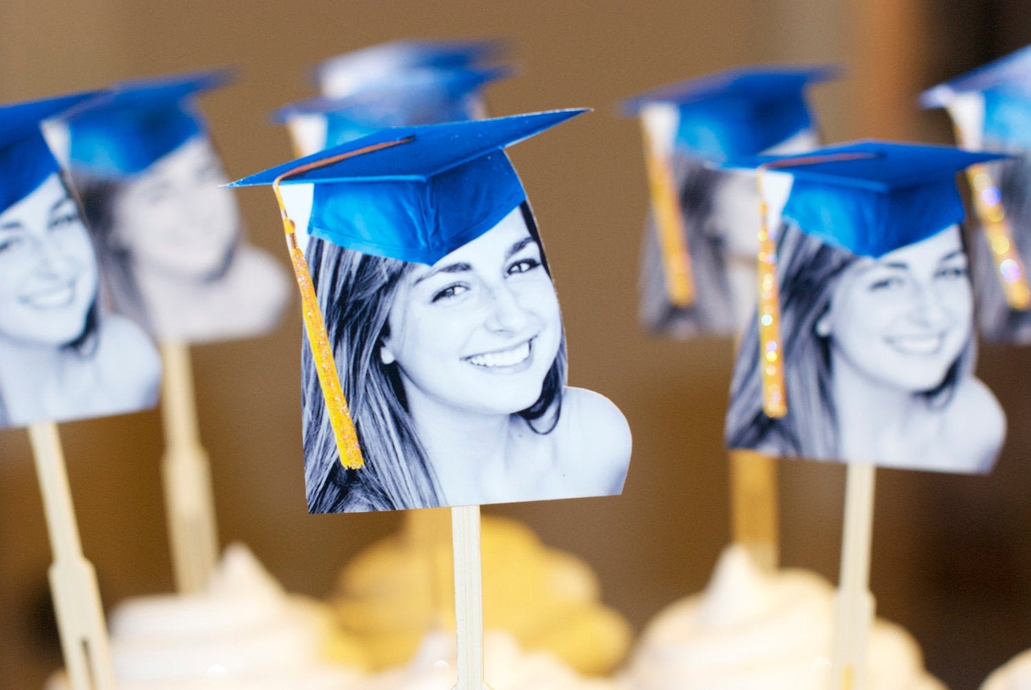 Personalized Graduation Party Ideas
 Personalized graduation hat photo cupcake toppers