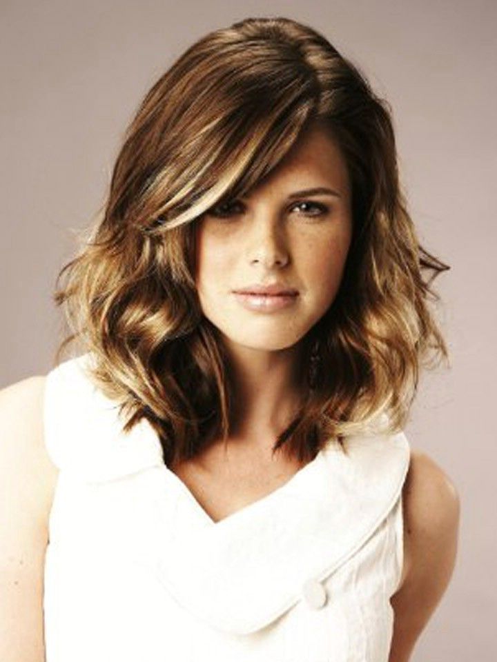 Pictures Of Medium.Length Hairstyles
 Fashioneye 2012 Medium Length Hairstyles