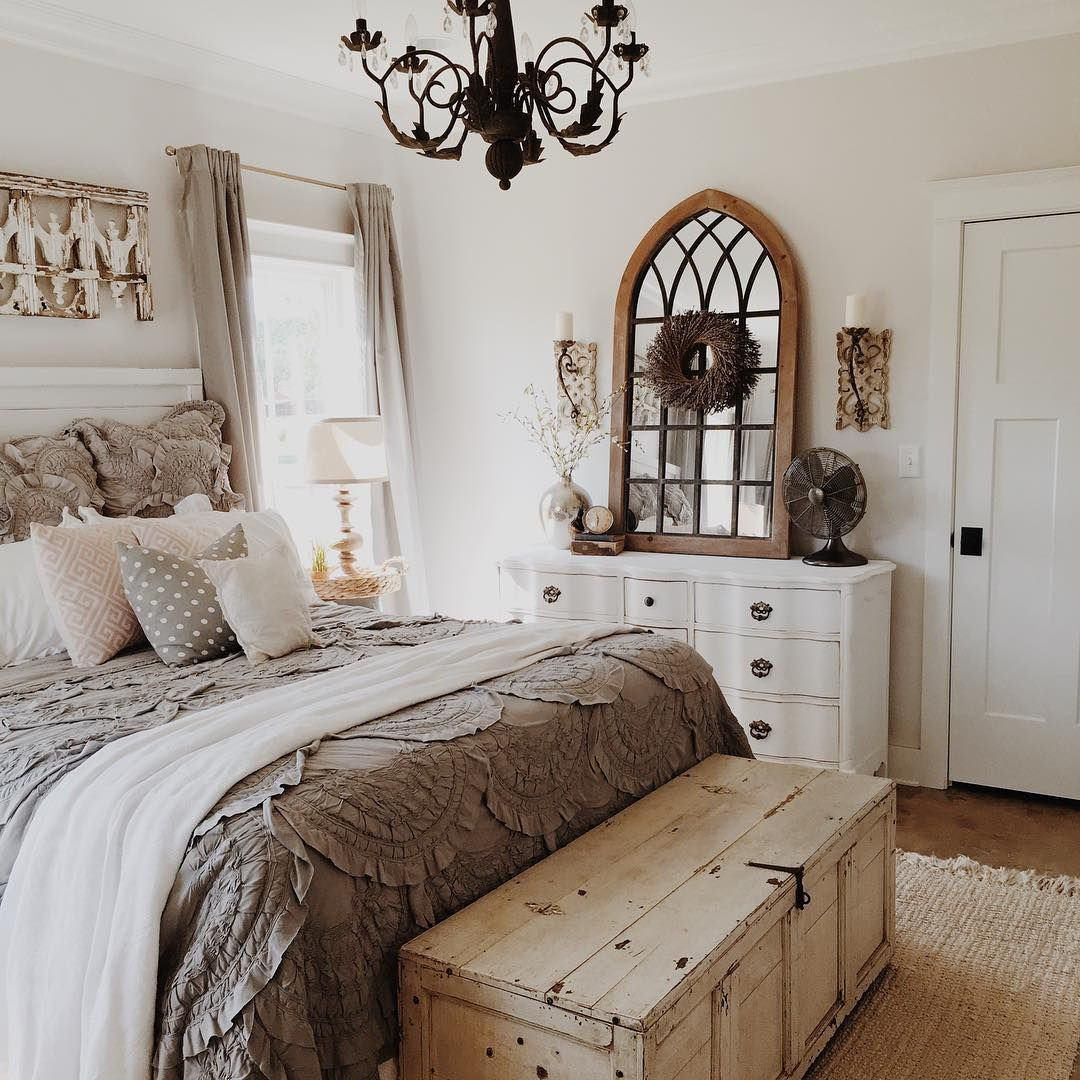 Rustic Romantic Bedroom
 Bless er Farmhouse Friday Brittany York
