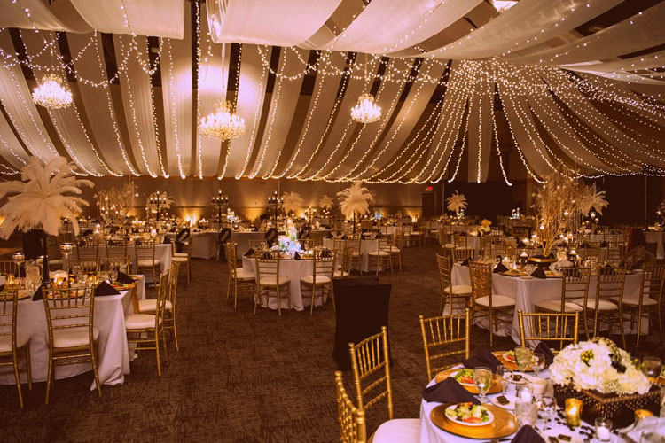 Silver And Gold Wedding Theme
 5 Dazzling Wedding Motifs Themes and Concepts