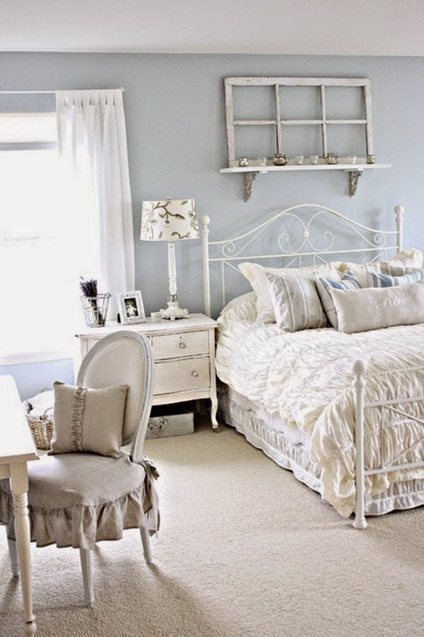 Small Bedroom Decor Ideas
 33 Cute And Simple Shabby Chic Bedroom Decorating Ideas