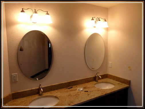 Small Oval Bathroom Mirror
 Beautiful Oval Bathroom Mirrors to Add Visual Interest