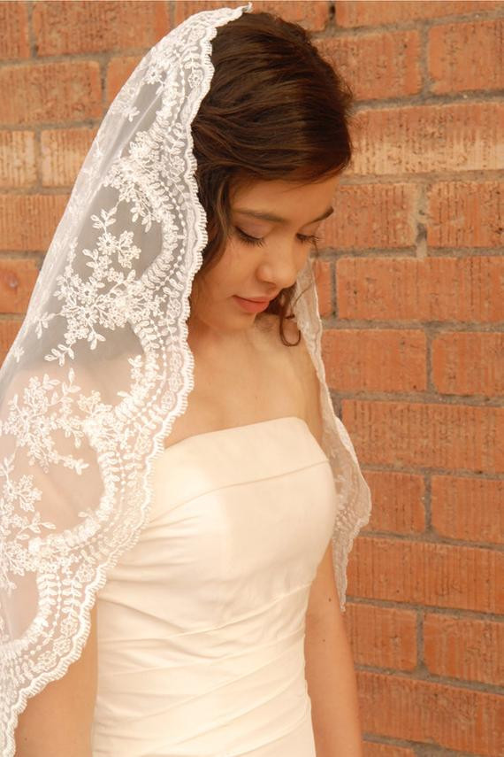 Wedding Lace Veils
 Lace Mantilla Wedding Veil Spanish Style Veil Romantic