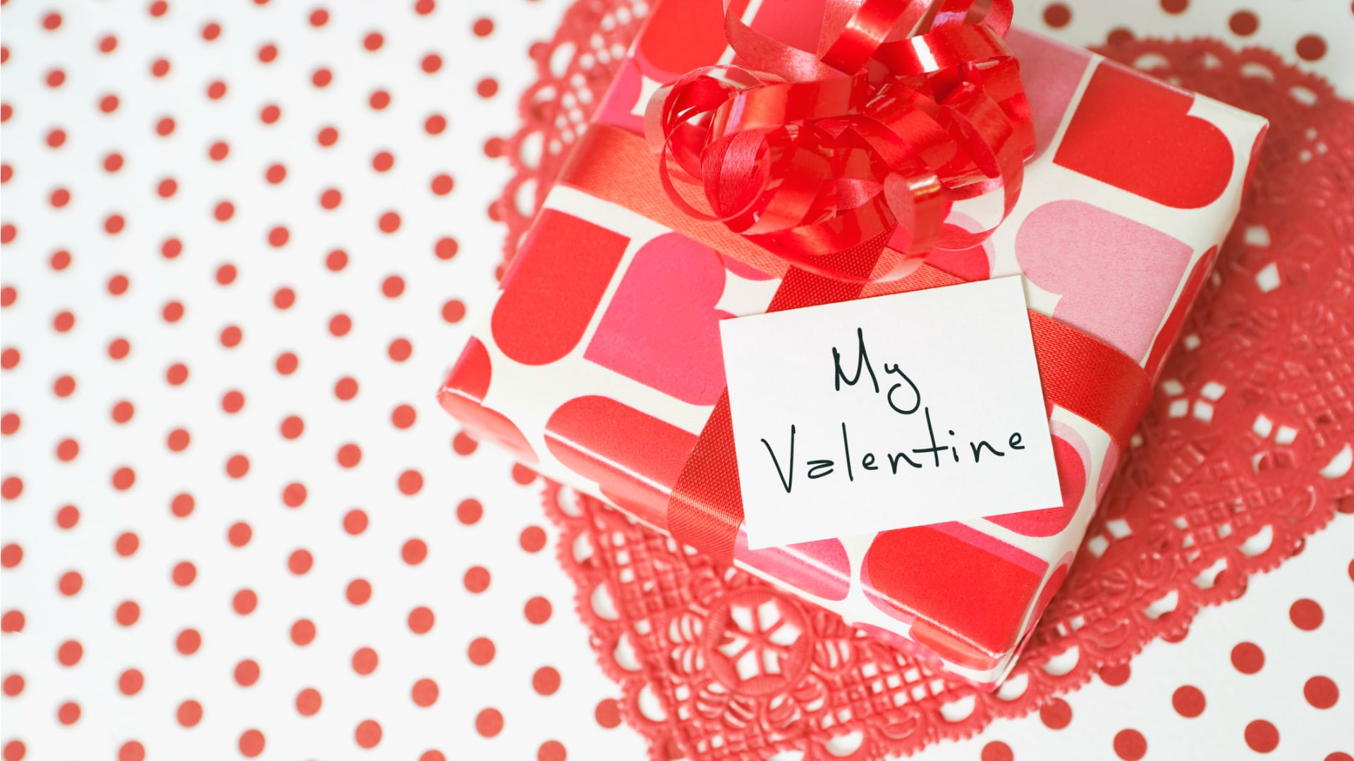 What Is A Good Valentines Day Gift
 12 Valentine s Day Gifts for New Boyfriends Valentine s