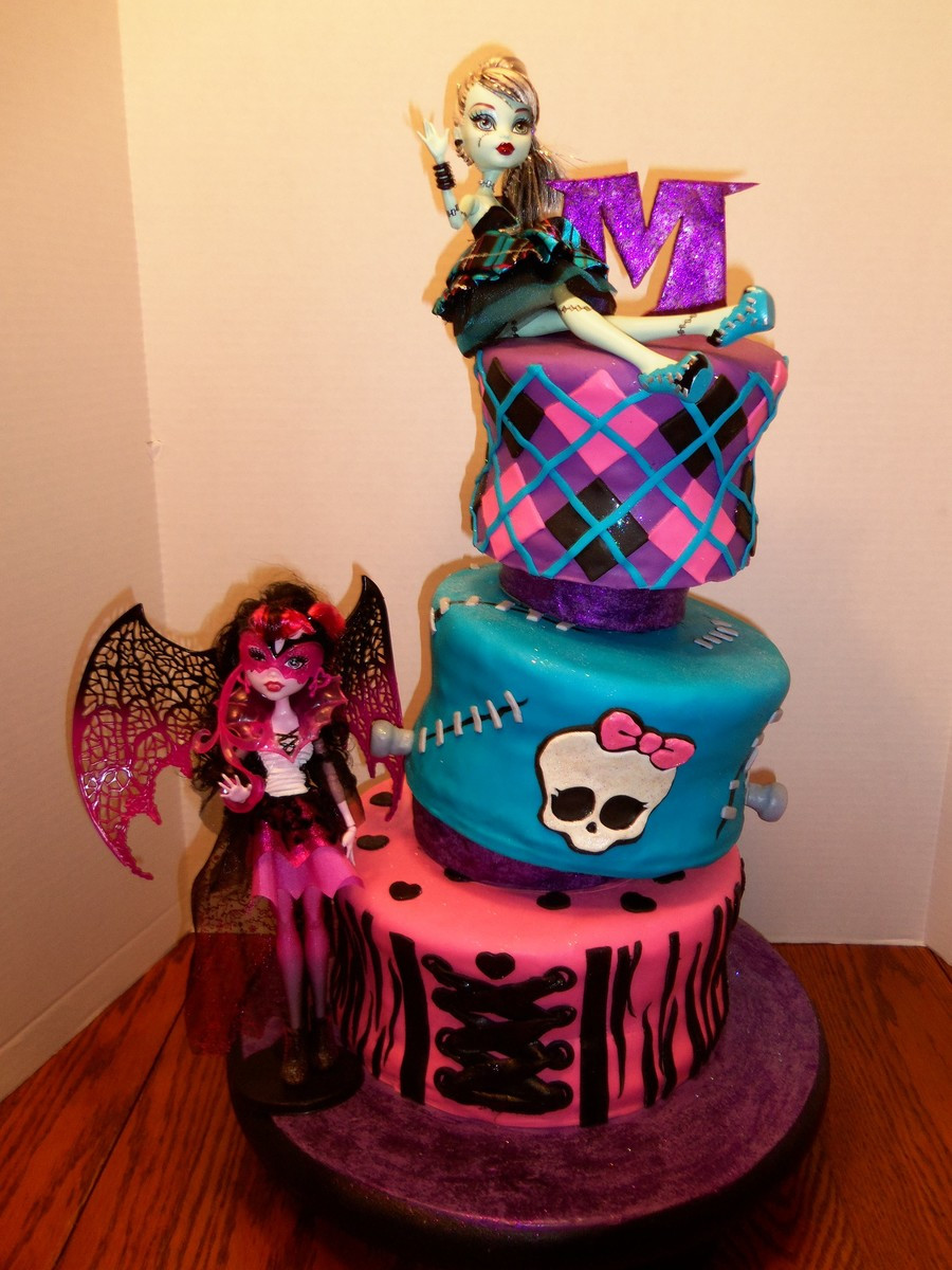 10 Year Old Birthday Cakes
 This Is A Monster High Cake For A 10 Year Olds Birthday