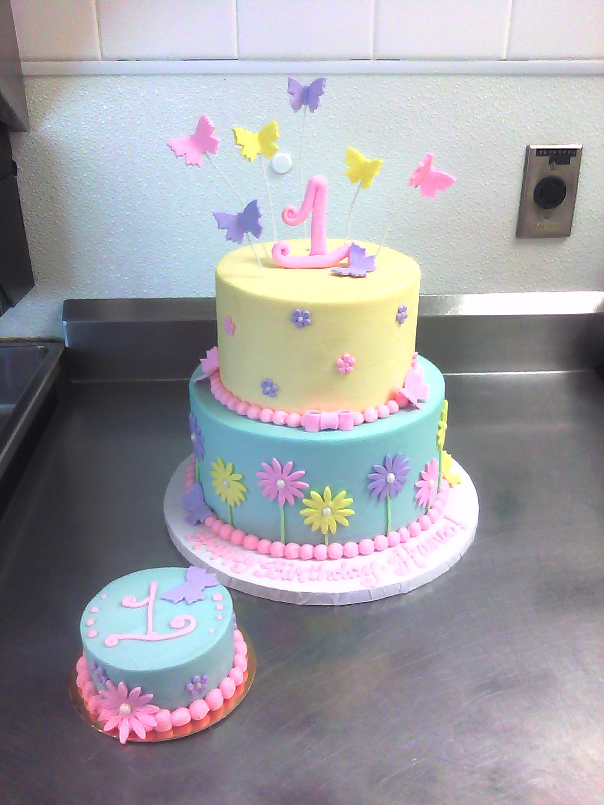 1st Birthday Cakes Girl
 girls 1st birthday