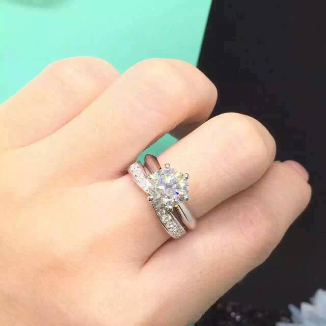 2 Carat Wedding Rings
 Luxury Quality 2 Carat SONA Synthetic stone Engagement