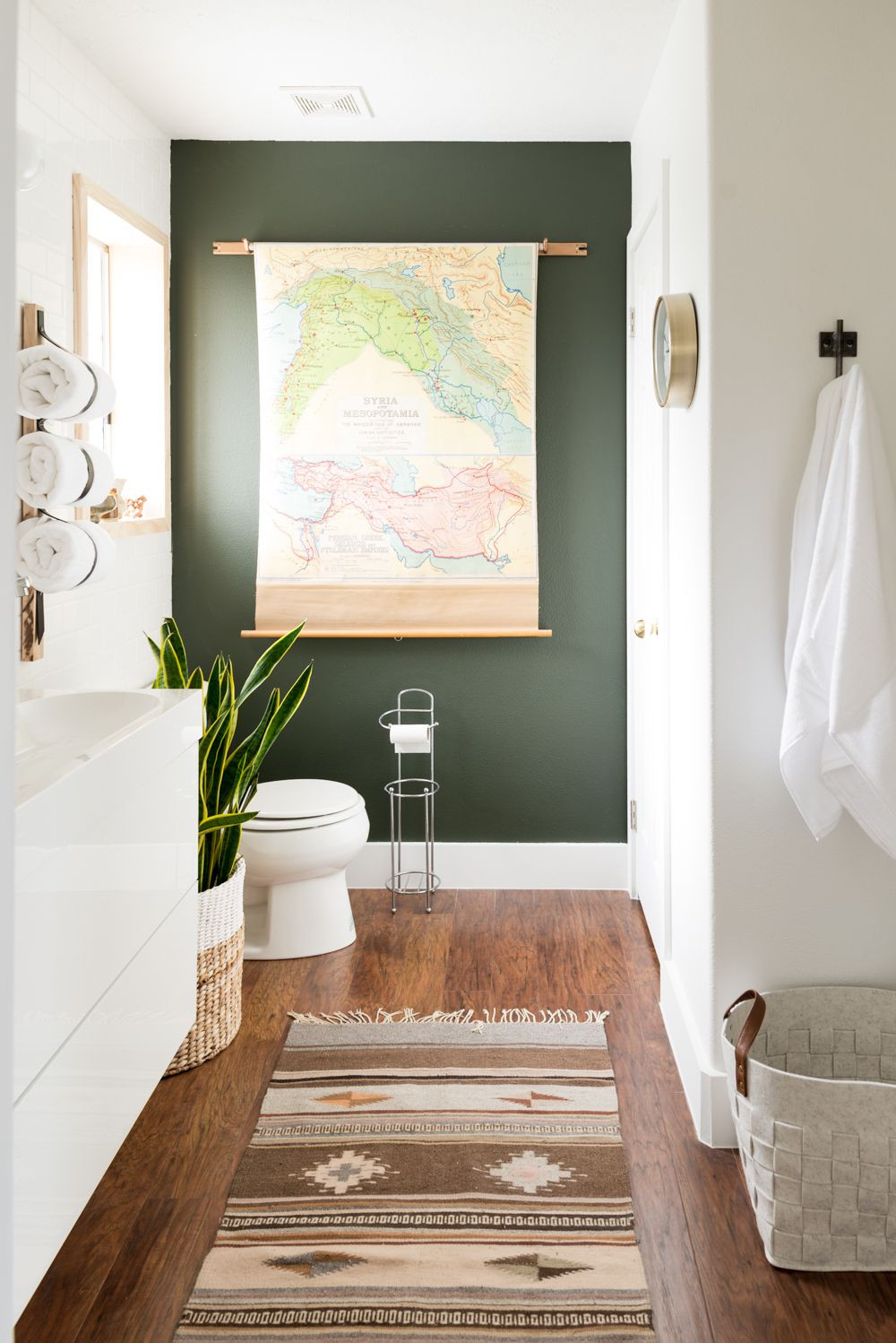 Accent Wall Bathroom
 The 9 Best Accent Wall Colors
