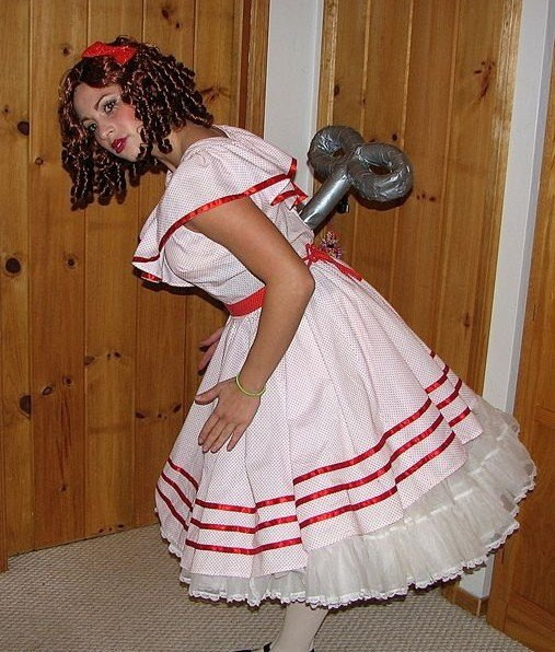 Adult DIY Halloween Costumes
 18 EASY LAST MINUTE HALLOWEEN COSTUME IDEAS FOR THE LAZY