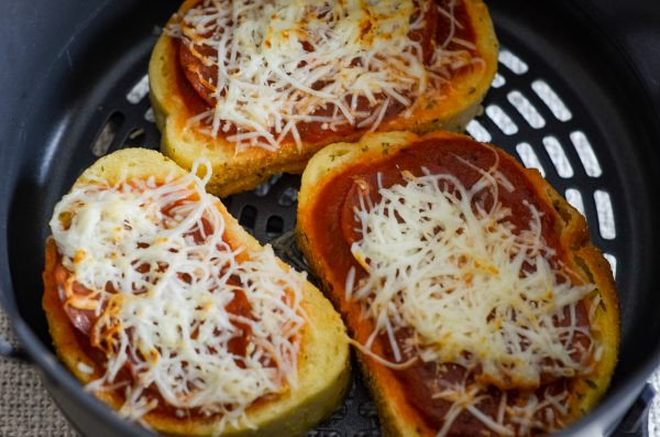 Air Fryer Garlic Bread
 Air Fryer Garlic Bread Pizza Toast Mommy Hates Cooking