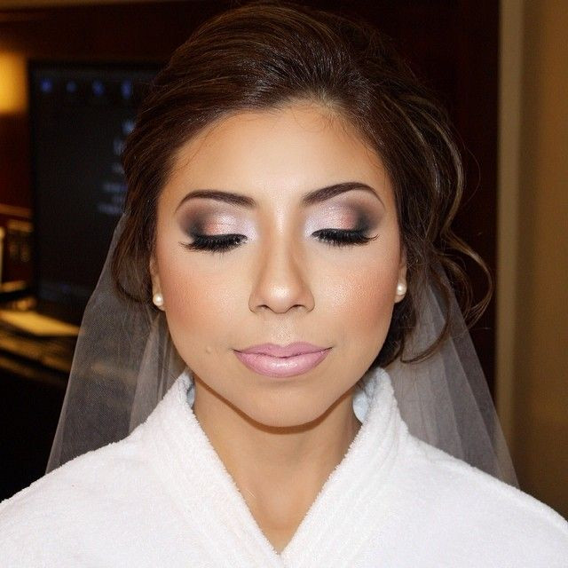 Airbrush Wedding Makeup
 The 25 best Airbrush makeup ideas on Pinterest