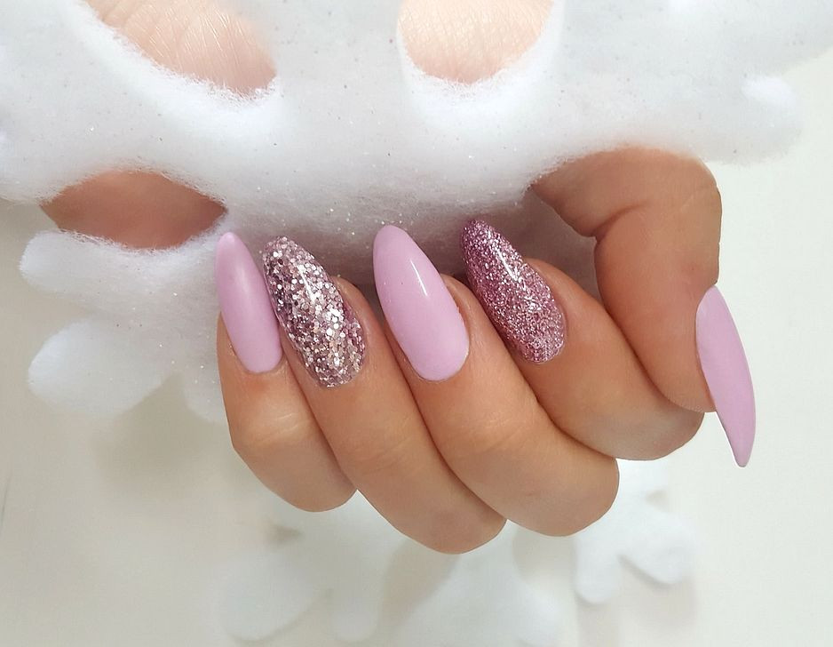 Almond Glitter Nails
 Long almond pink glitter matte nails Nehty