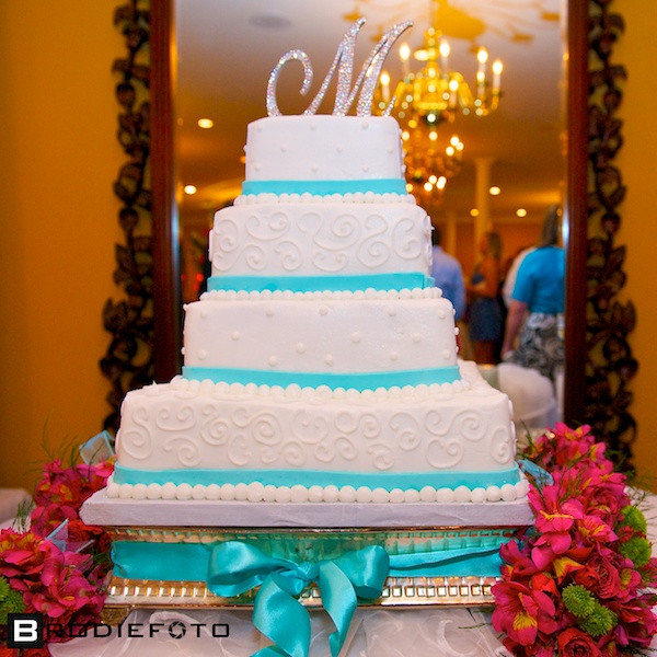 Baby Blue Wedding Cakes
 Baby Blue and White Wedding Cake