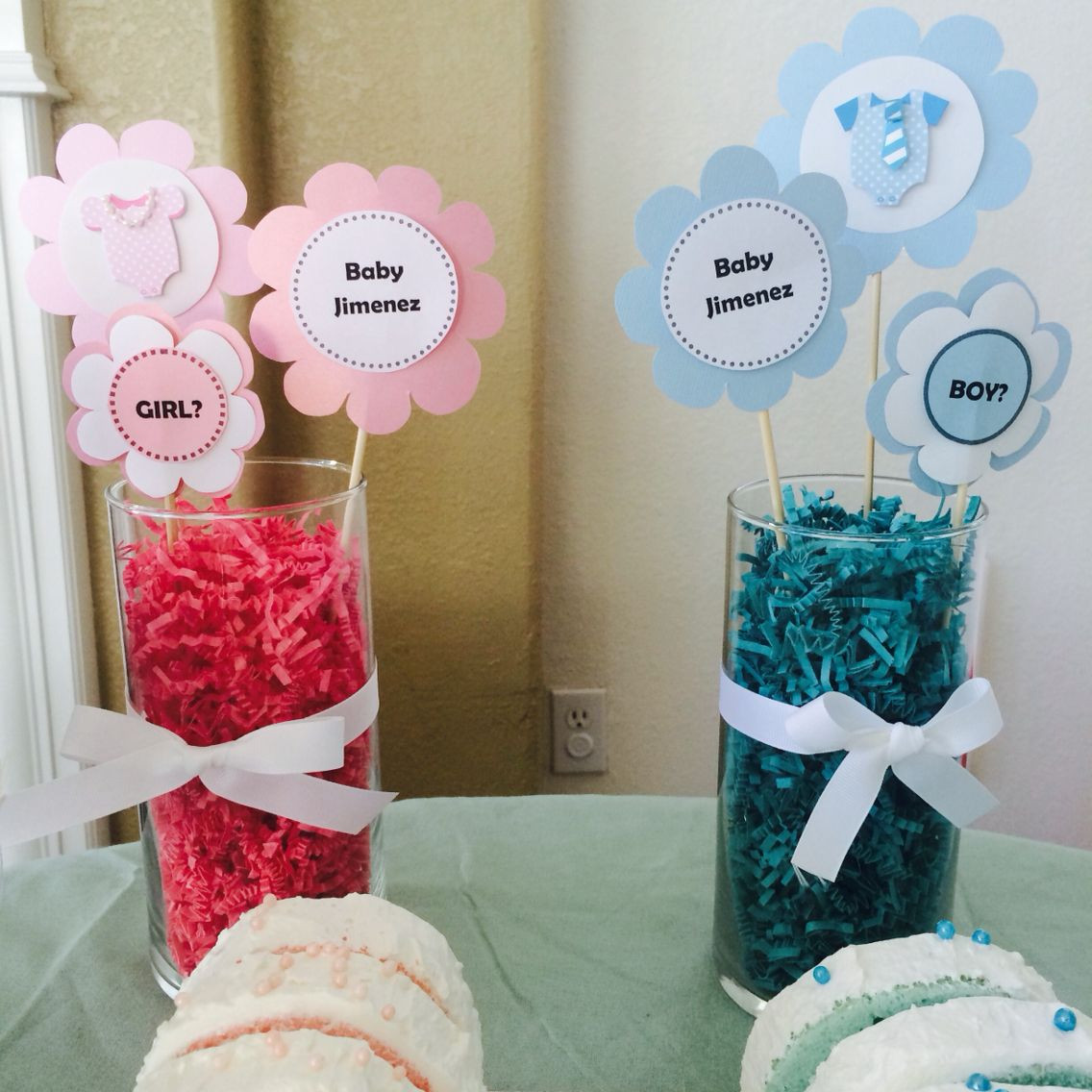 Baby Gender Reveal Decoration Ideas
 DIY centerpieces for gender reveal party