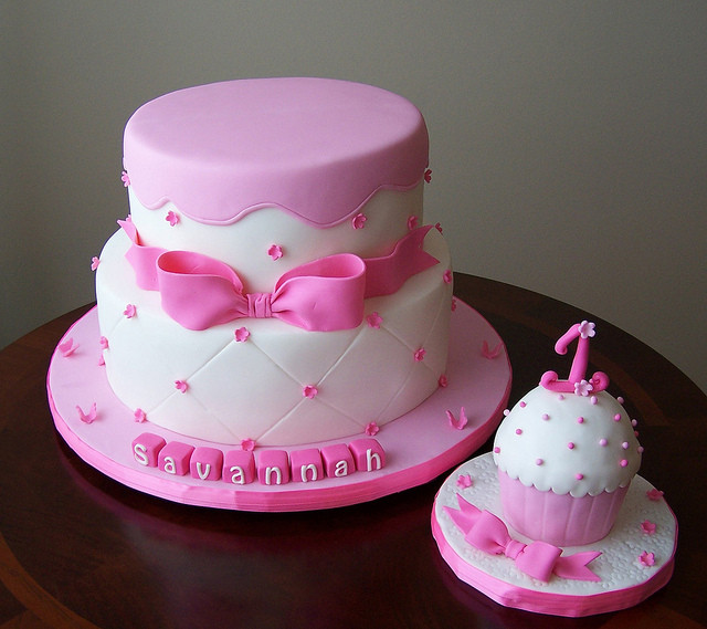 Baby Girl Birthday Cakes
 Lovely Baby Girl First Birthday Cake Ideas
