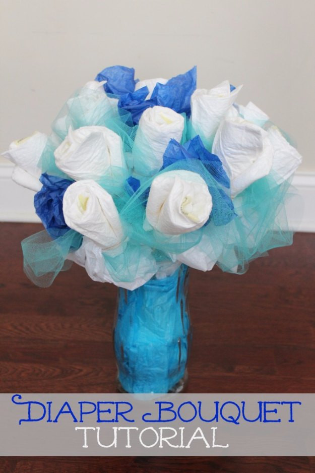 Baby Shower Gifts Made With Diapers
 42 Fabulous DIY Baby Shower Gifts