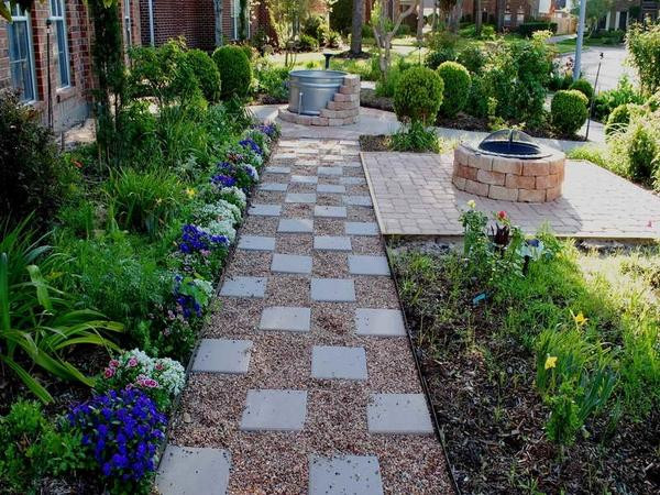 Backyard Gravel Ideas
 Patio landscape design – cost effective pea gravel patio