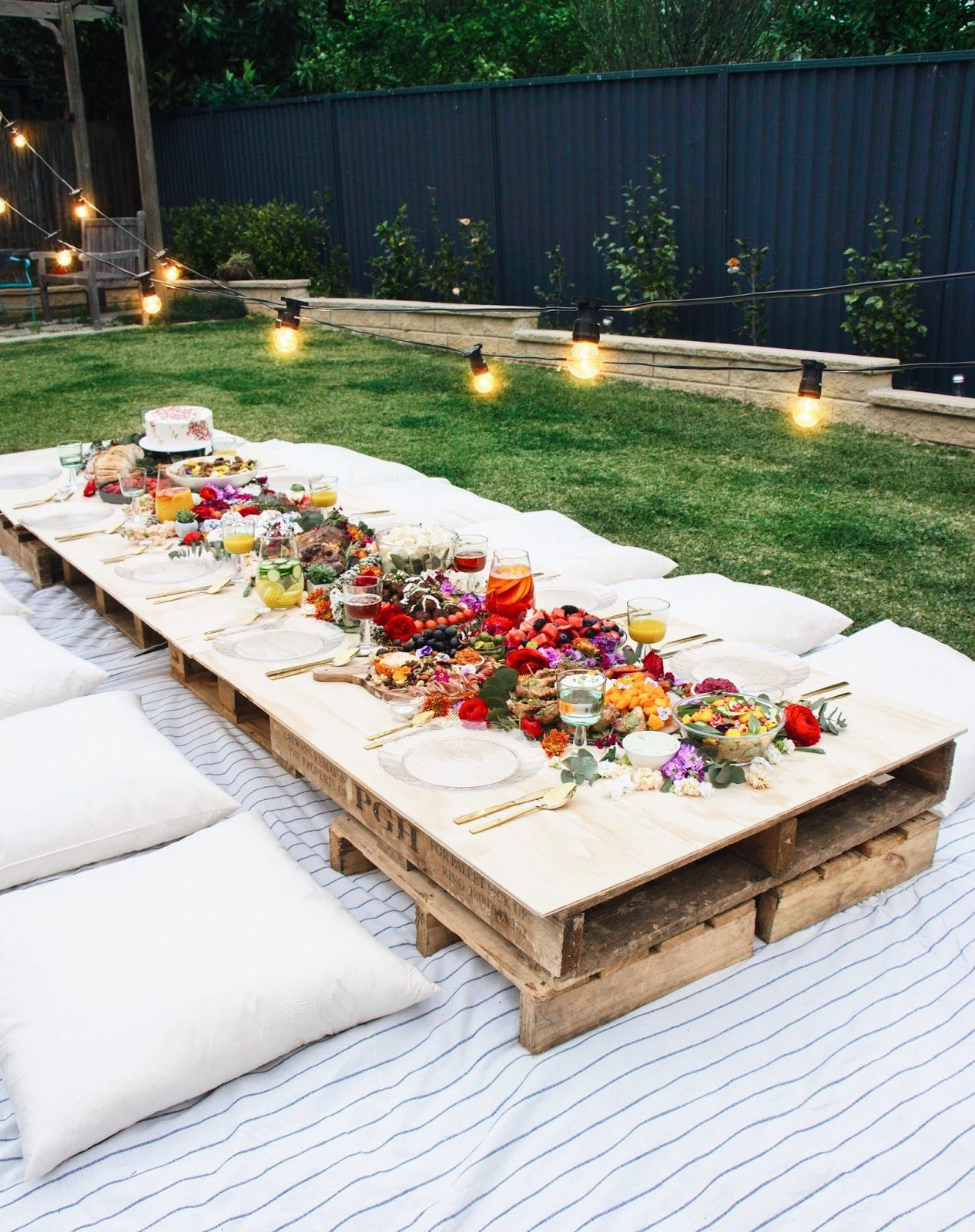 Backyard Picnic Party Ideas
 Must See Backyard Party Ideas for a Relaxing and Luxurious